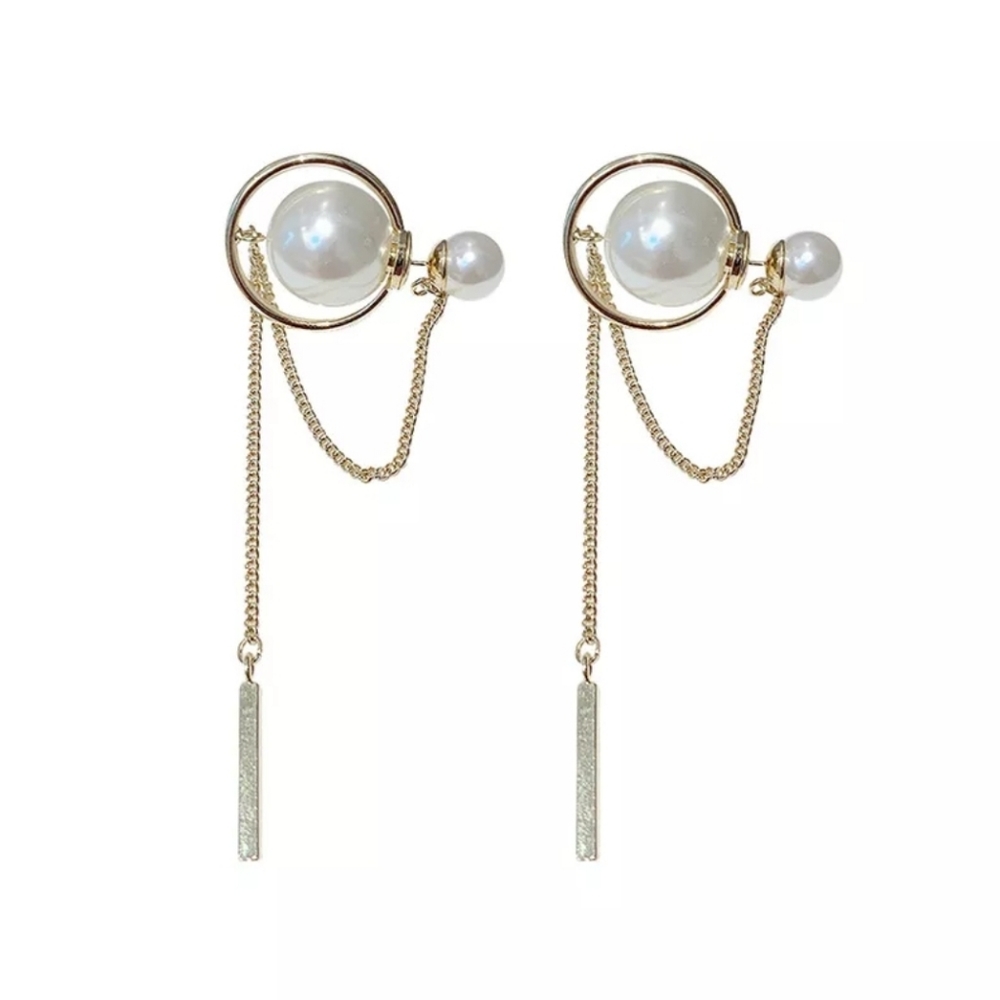 Double Pearl earring